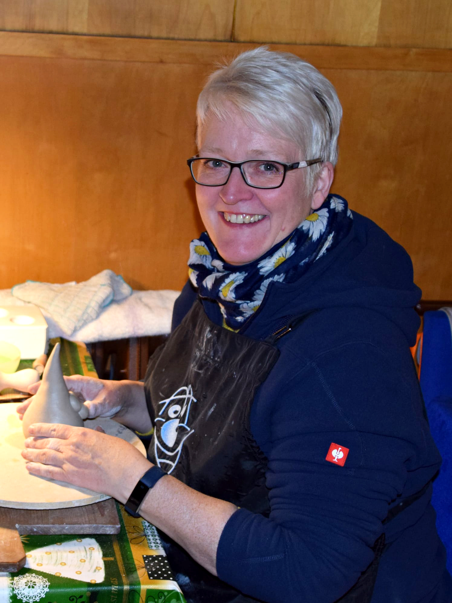 Handgefertigte Keramik vom Tonwicht